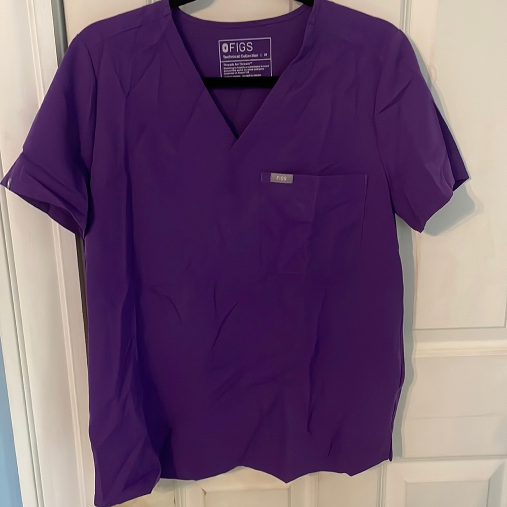 Women’s Figs Scrub Top